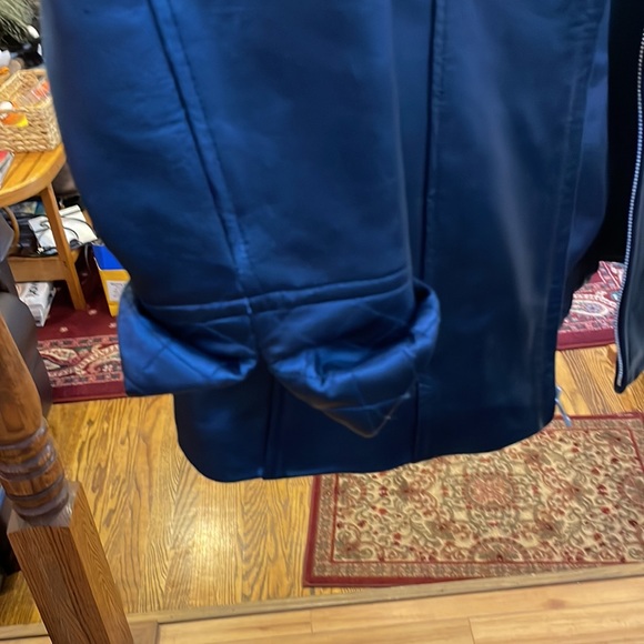 Women’s leather jacket. - Picture 6 of 11